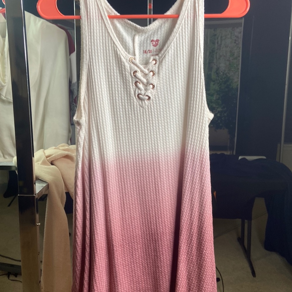 Multi-color tank